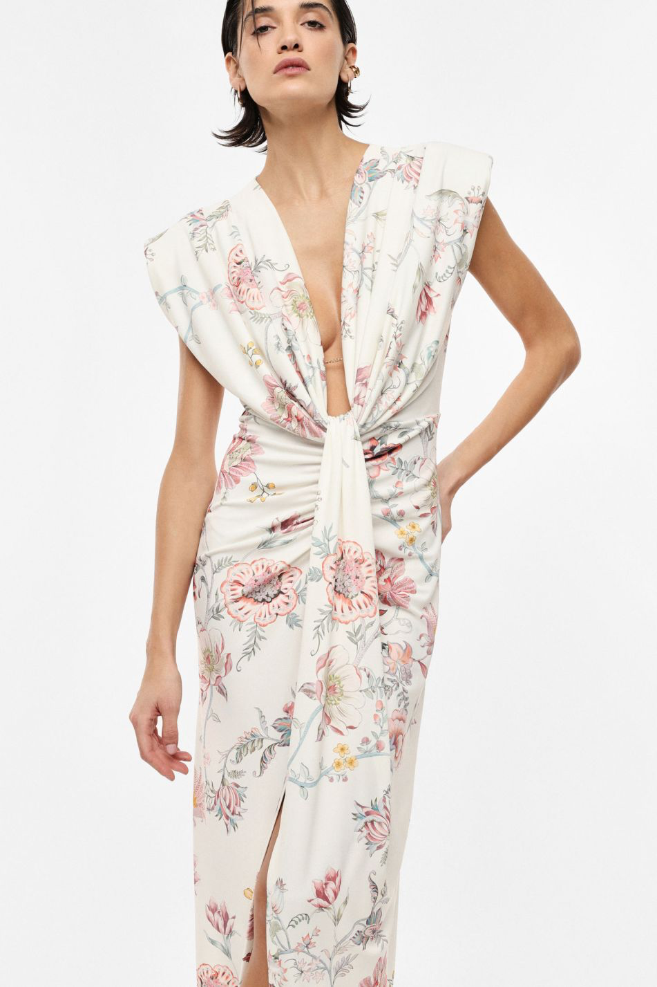 ROBE LONGUE À MOTIF FLORAL DÉCOLLETÉ EN V