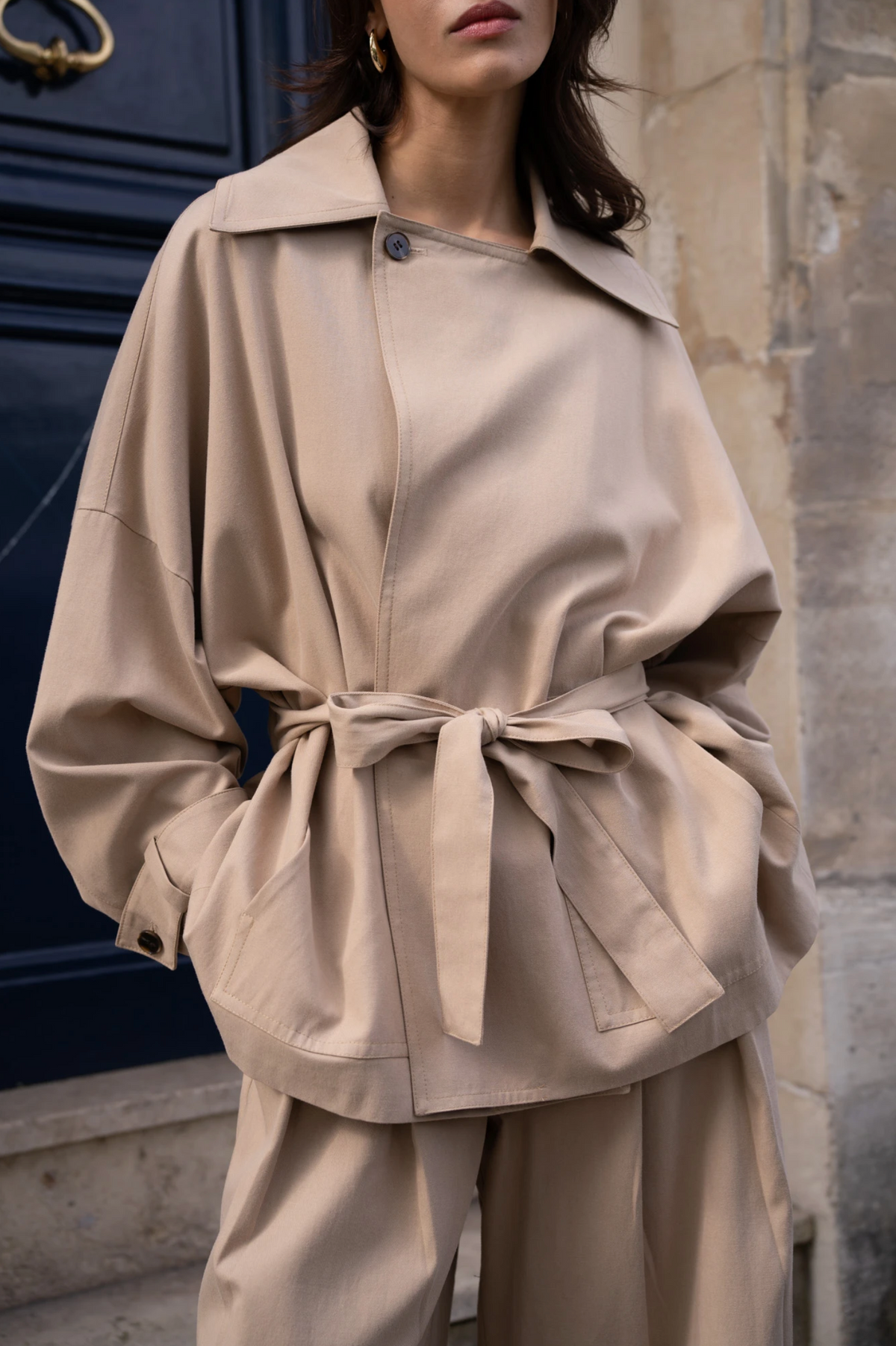 Veste courte style kimono trench-coat oversize